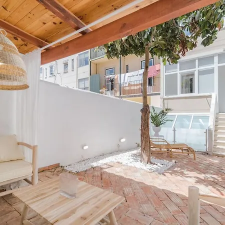 Apartment Casa Boma - Sophisticated With Large Private Terrace - Campolide I Lisbon