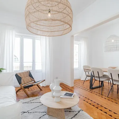 Apartment Casa Boma - Sophisticated With Large Private Terrace - Campolide I