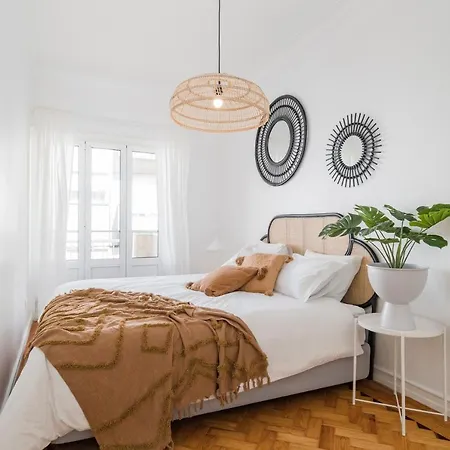 Casa Boma - Sophisticated With Large Private Terrace - Campolide I Apartment