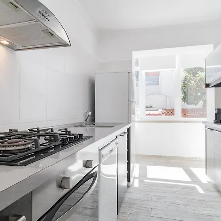 Casa Boma - Sophisticated With Large Private Terrace - Campolide I *