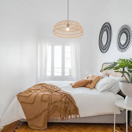 Casa Boma - Sophisticated With Large Private Terrace - Campolide I Lisbon